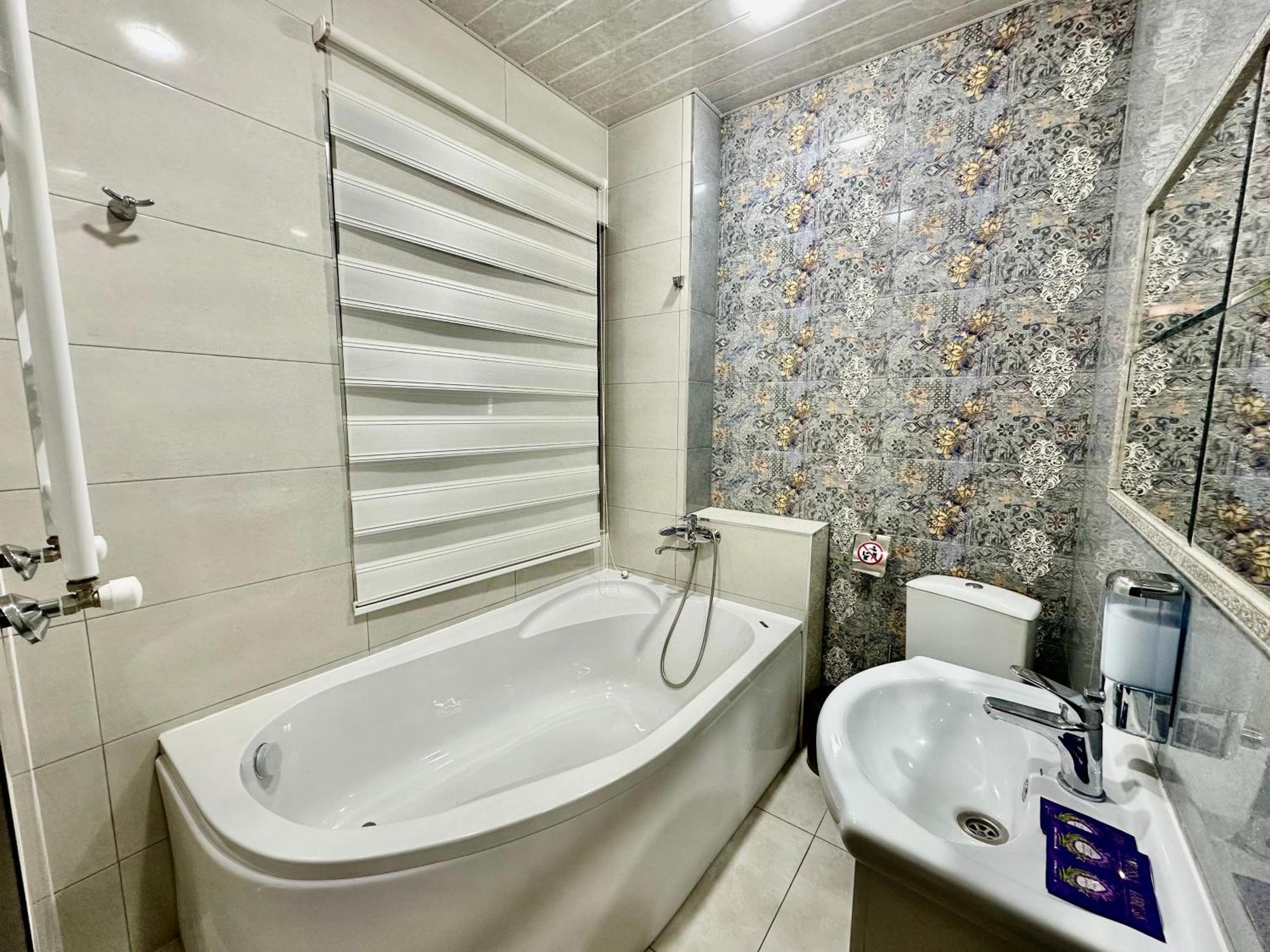 Tadevosyan Guest House Bjni Экстерьер фото