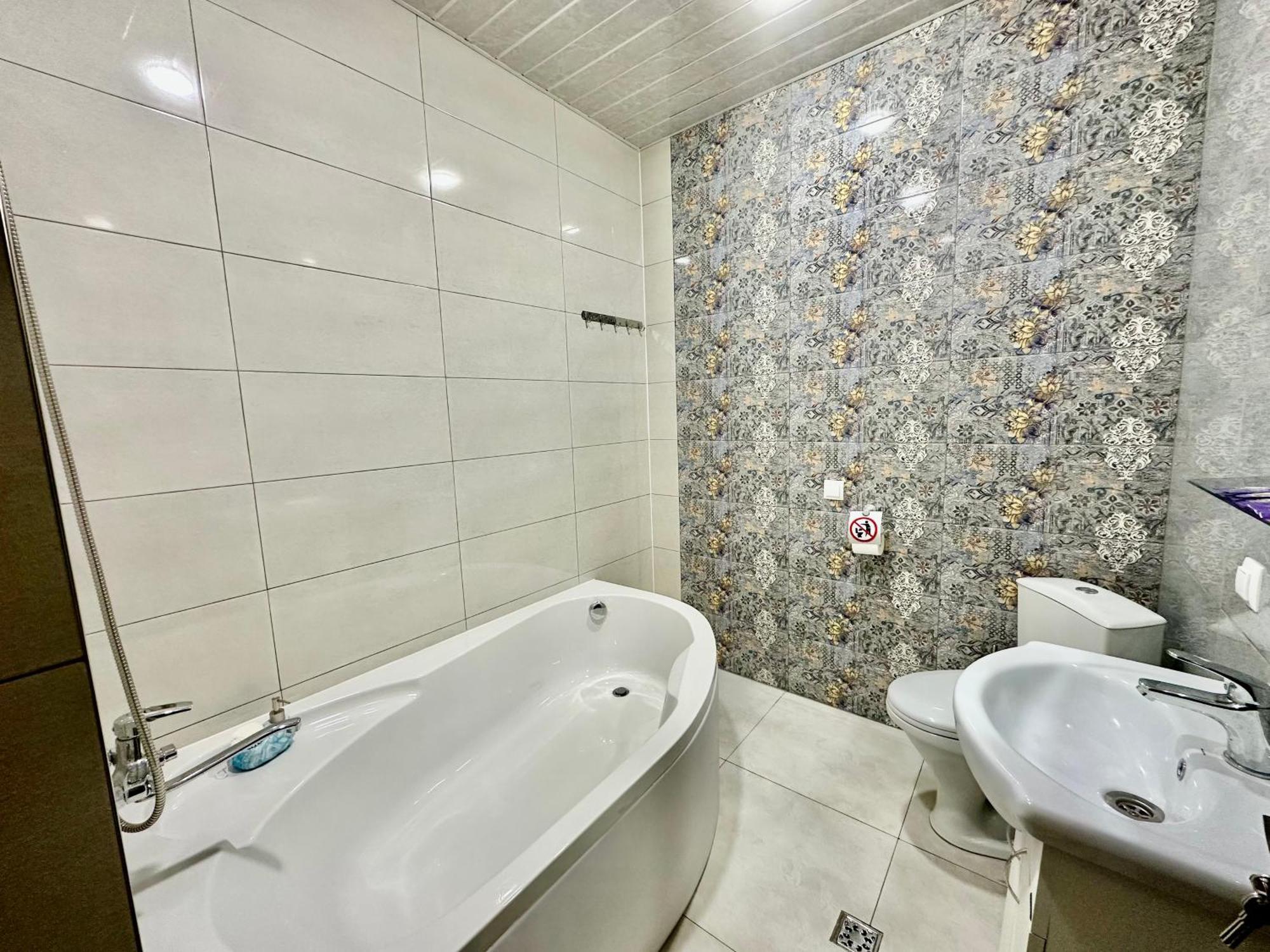 Tadevosyan Guest House Bjni Экстерьер фото